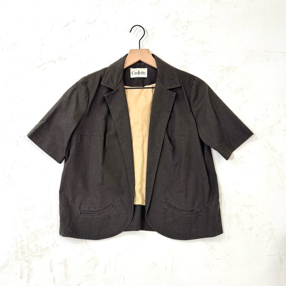 3/$20 Vintage Carlette Short-Sleeve Blazer – Brown (Oversized M, Fits S–M)